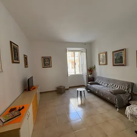 Apartamento B11 *